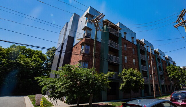Building Photo - 630 Calvert St