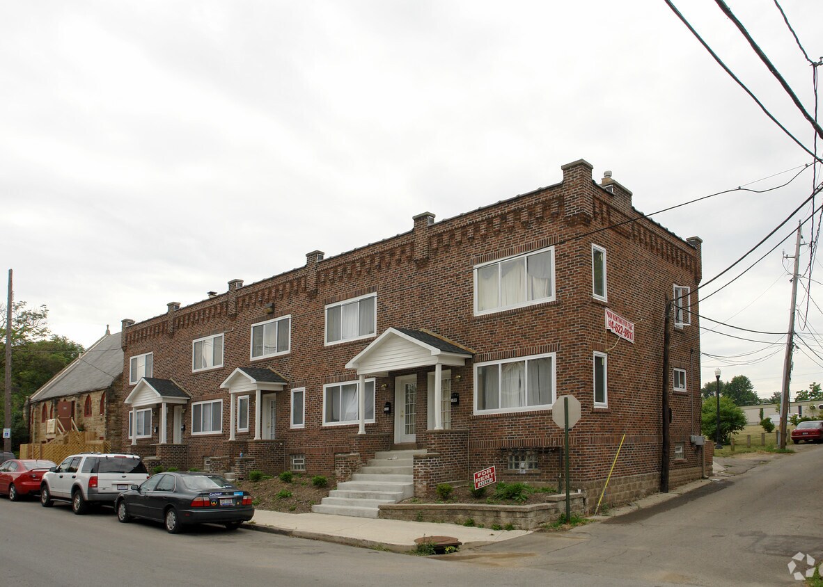 Primary Photo - 109-117 E 9th Ave