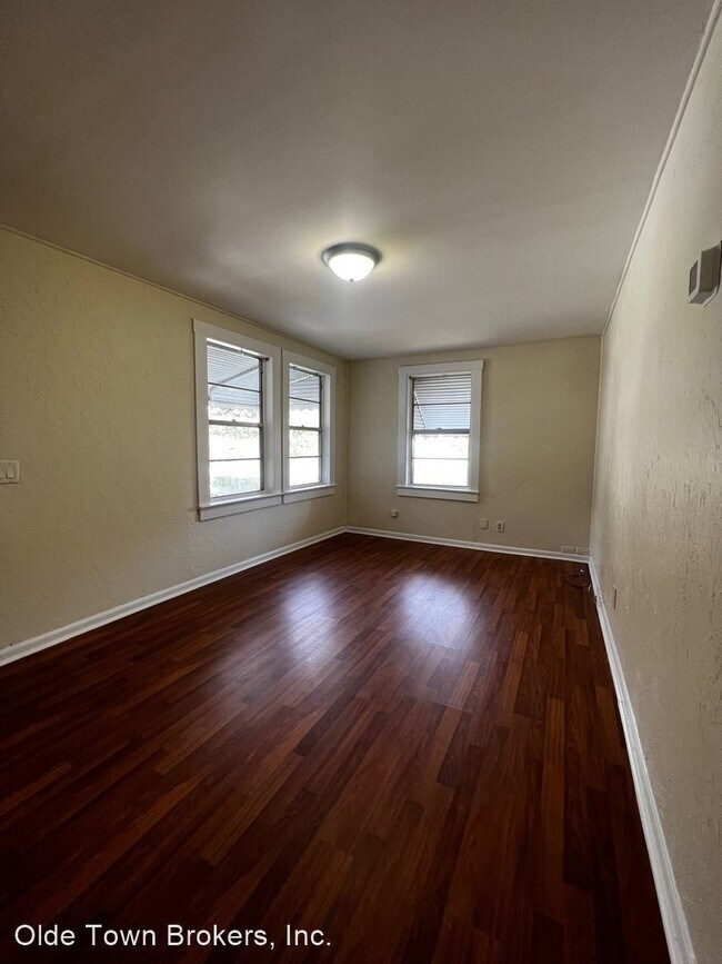 2 br, 1 bath House - 2308 Vine St. photo'