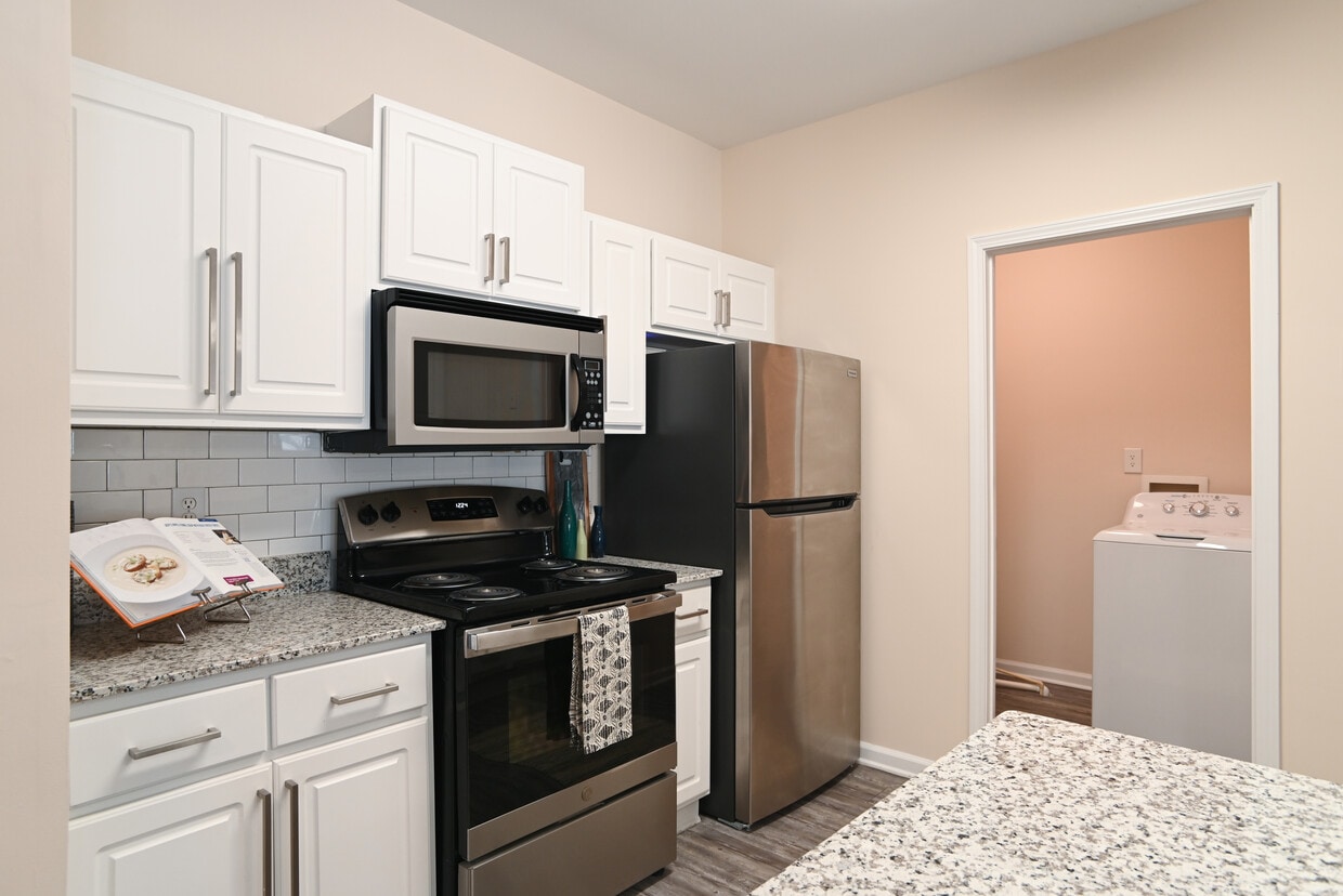 University Village at Charlotte -Student ONLY - University Village at Charlotte -Student ONLY