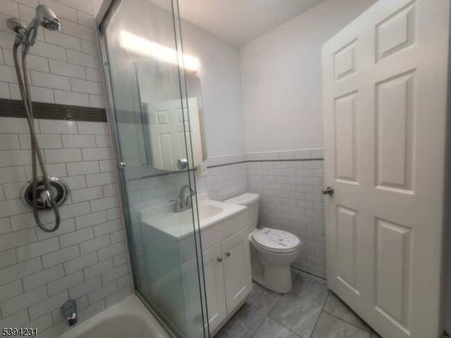 Foto del edificio - 766-768 Hamilton St