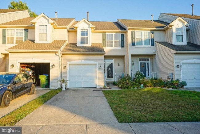 Building Photo - 443 Tuvira Ln