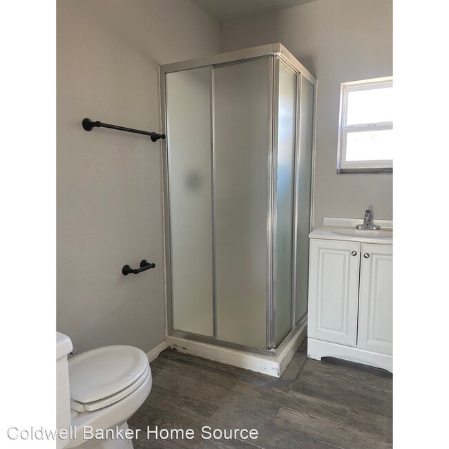Building Photo - 2 br, 1 bath House - 133 Yermo Rd #B