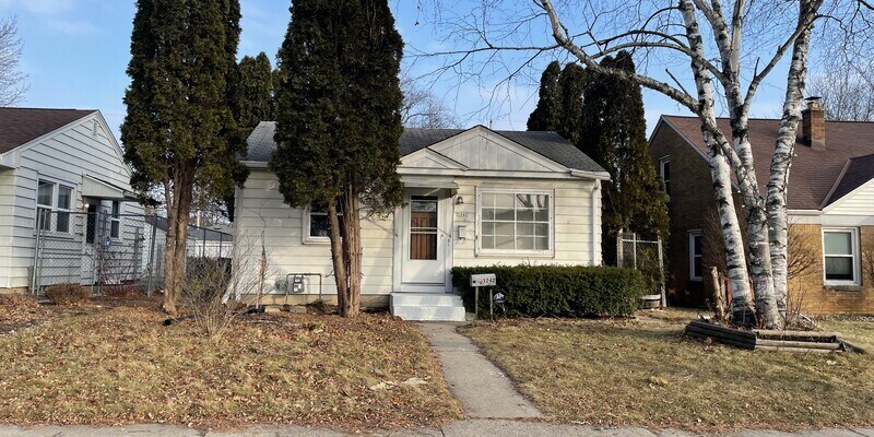 Primary Photo - 3242 N 79 ST