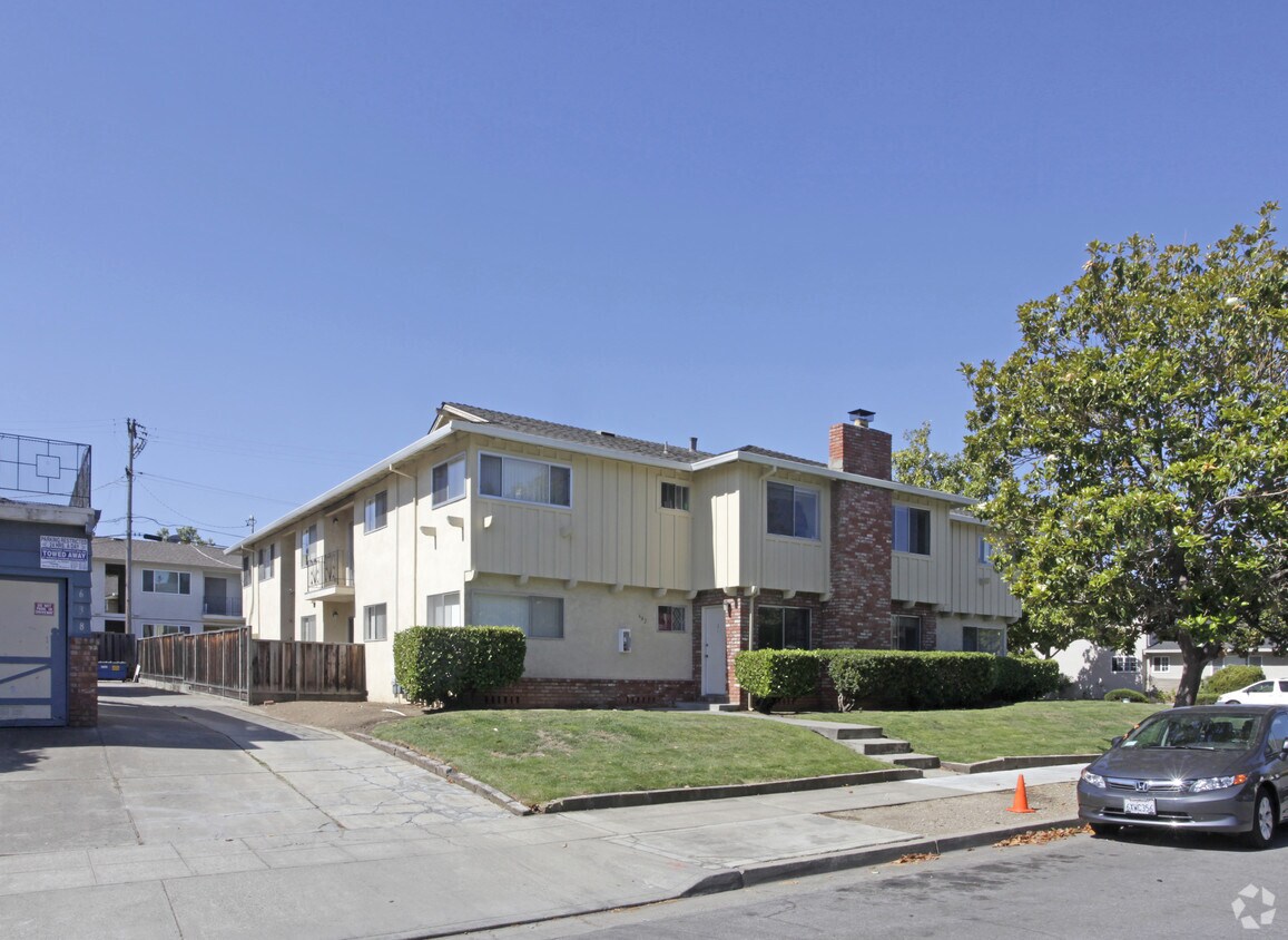 Building Photo - 642 Kirkland Dr