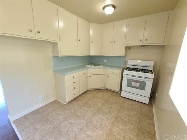 Foto del edificio - 3605 Stephen M White Dr