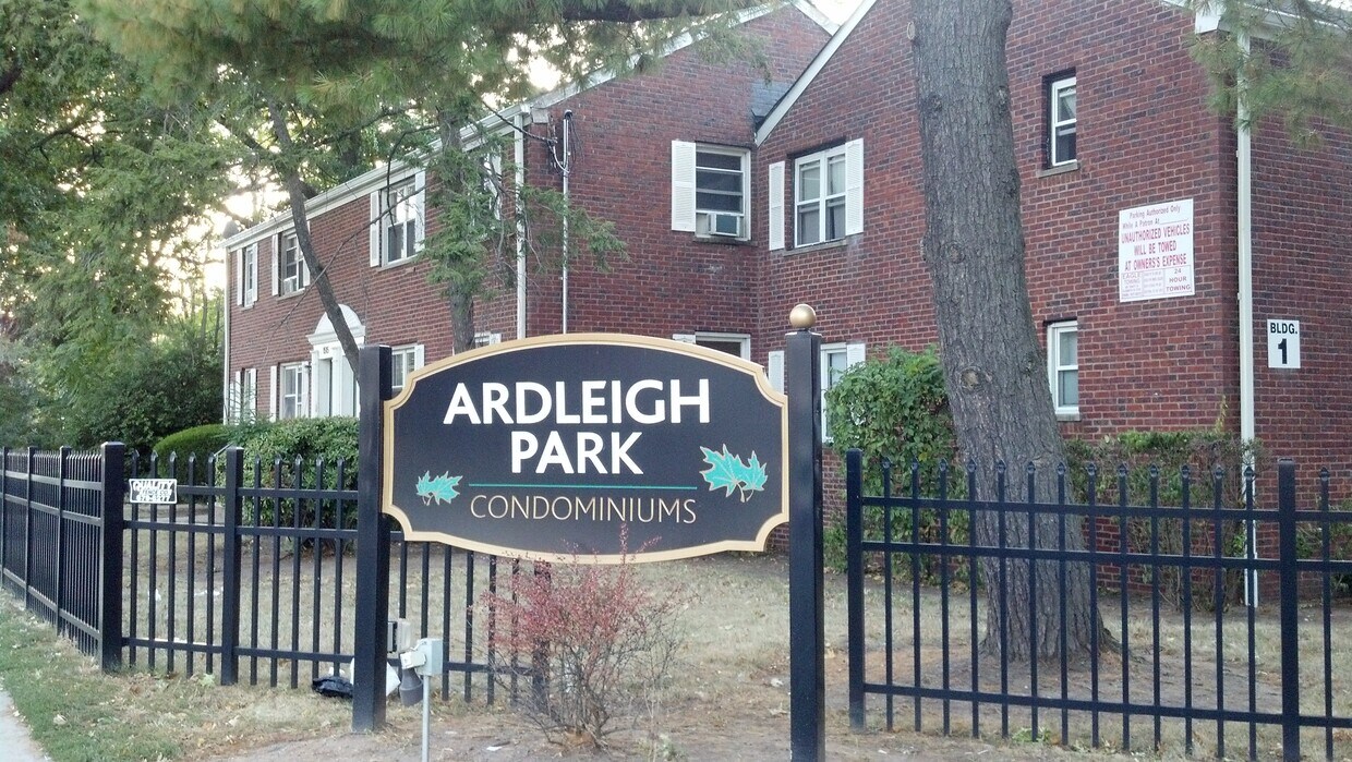 25 Carolyn Ter Unit b, Roselle, NJ 07203 Condo for Rent in Roselle