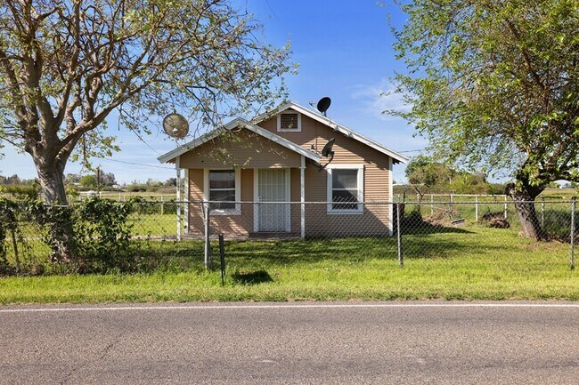 Building Photo - Home For Rent 11891 Valley Home Rd in Oakdale