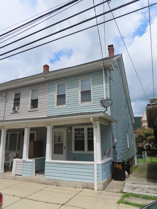 Building Photo - 124 W Railroad St