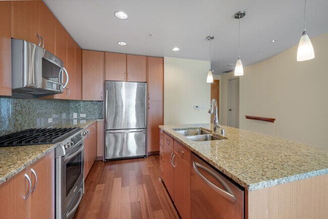 Foto del edificio - 1/bd/1.5ba Bellevue Condo
