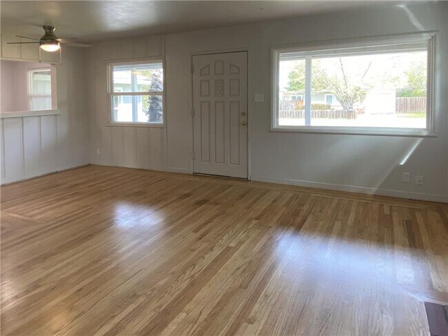 Photo - 2581 Buena Vista Ave House