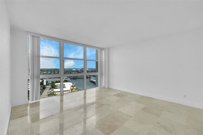 Foto del edificio - 2841 N Ocean Blvd