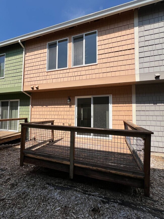 Foto del edificio - 437 Harris Ln