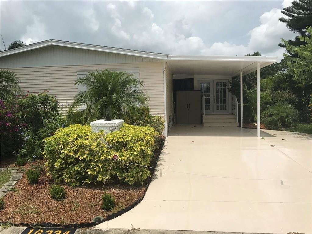 Primary Photo - 16232 SW Indianwood Cir