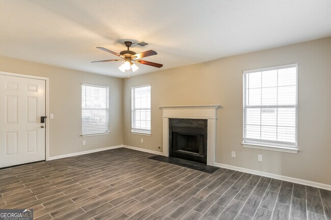 Foto del edificio - 78 Nellie Brook Dr SW