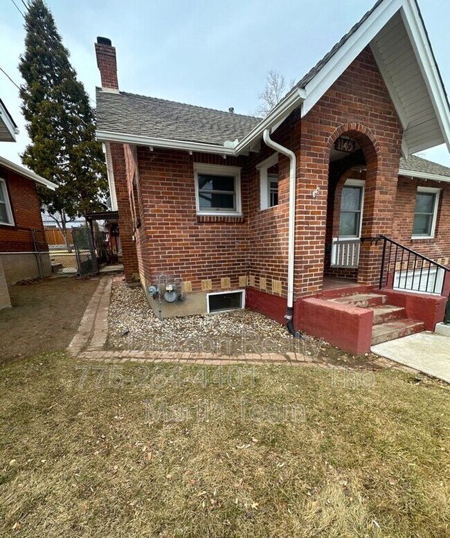 Building Photo - 1145 The Strand