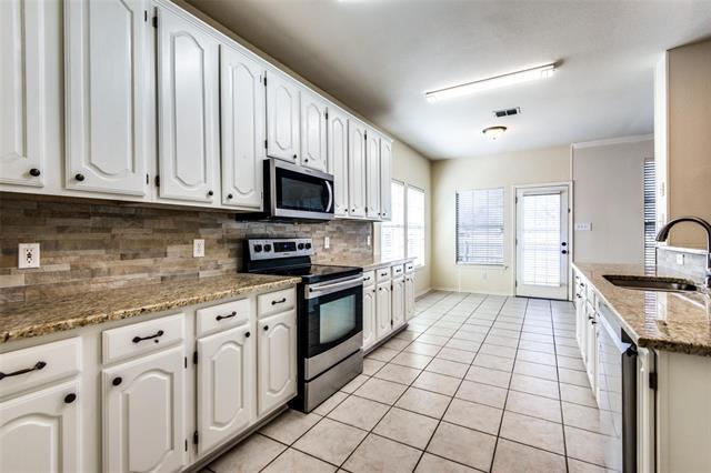 Foto del edificio - 5121 Timber Park Dr