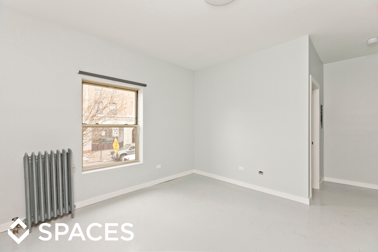 Foto principal - 4700 N Racine Ave