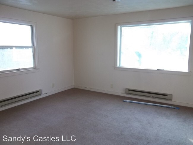Building Photo - 432 1/2 Cedar St