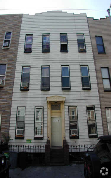 Primary Photo - 320 Harman Street Apartments