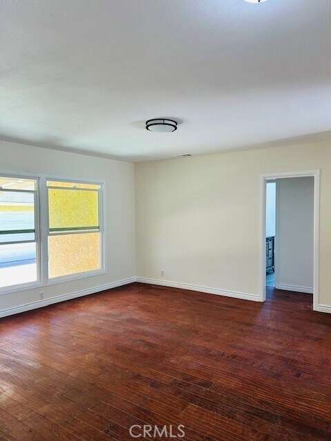Foto del edificio - 1230 E Idahome St