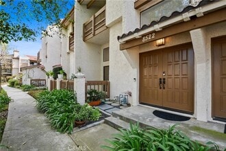 Building Photo - 8522 E Village Ln