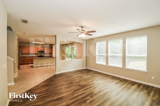 Building Photo - 1504 Falabella Dr