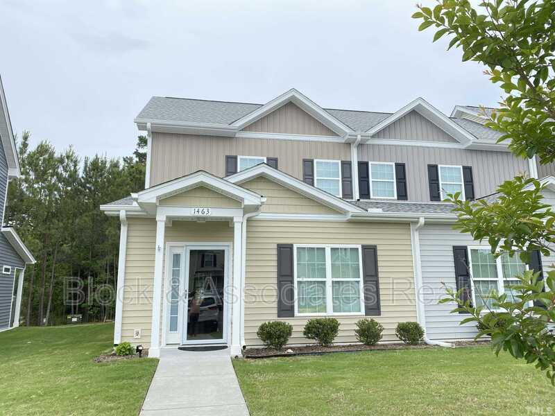 Primary Photo - 1463 Quail Cir