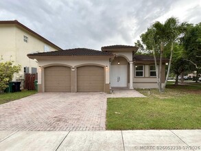 Building Photo - 17717 SW 135th Ct