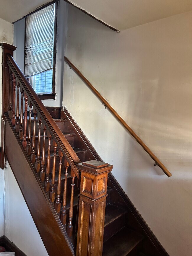 Foto del edificio - 335 Landon St