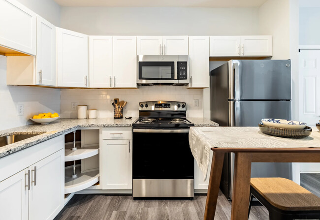 Brand NEW Kitchen at Legacy at Baldwin Ridge Apartments in Burlington, NC - Legacy at the Park Apartments