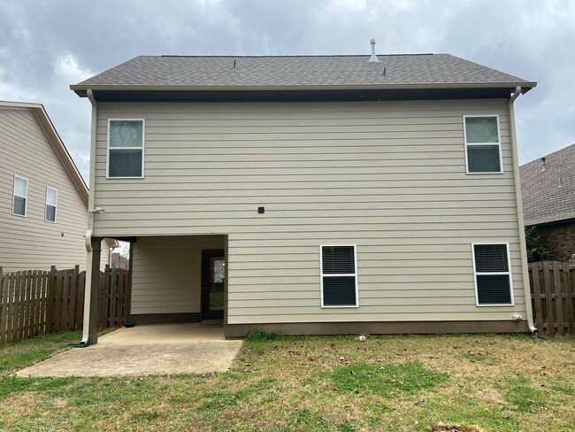 Foto del edificio - Home for rent in Trussville! View with 48 ...