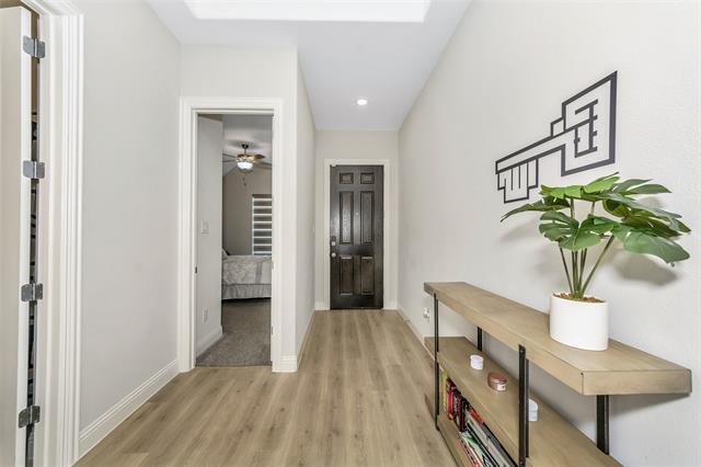 Foto del edificio - 2124 Bailey St