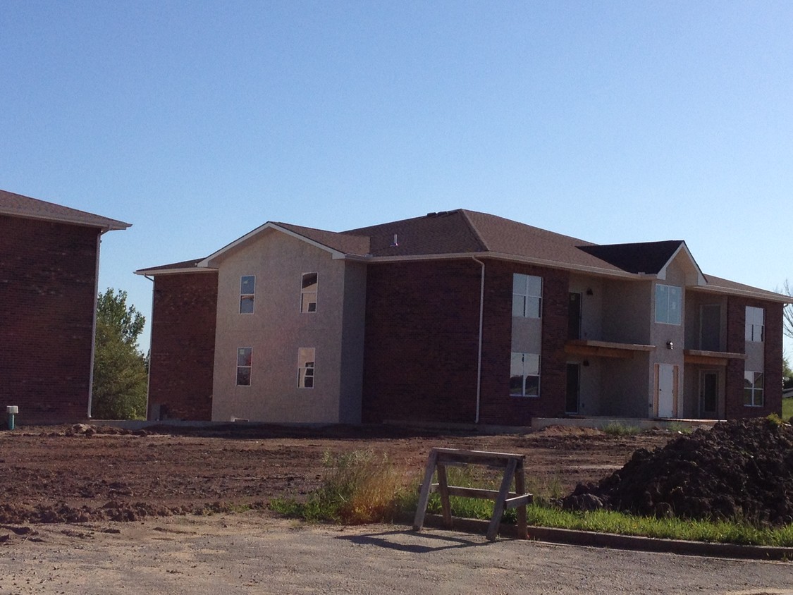 Primary Photo - 13100 Richland Ave