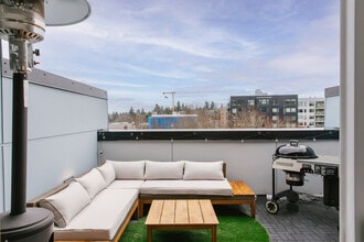 Building Photo - 4748 36th Ave S
