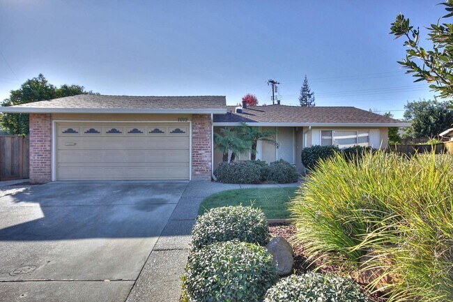 Building Photo - 1012 Thistle Ct