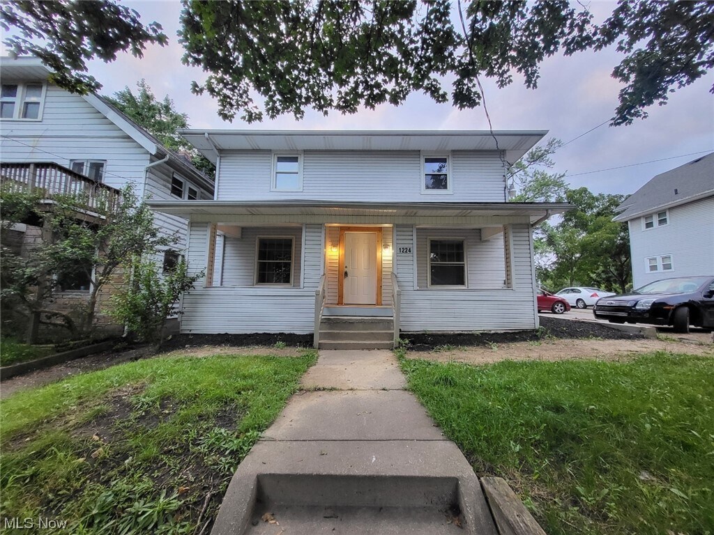 1224 Pondview Ave Unit 4, Akron, OH 44305 Room for Rent in Akron, OH