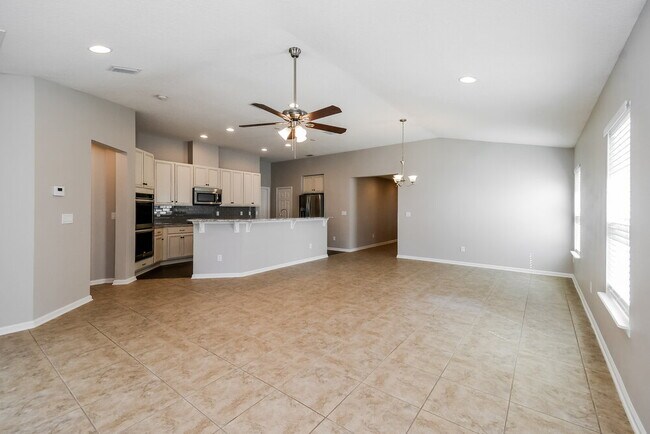 Foto del edificio - 76802 Timbercreek Blvd