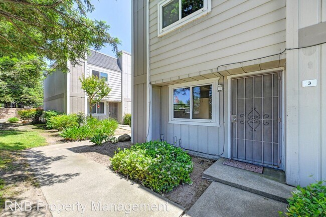 Building Photo - 2 br, 1.5 bath House - 7032 Fair Oaks Blvd...