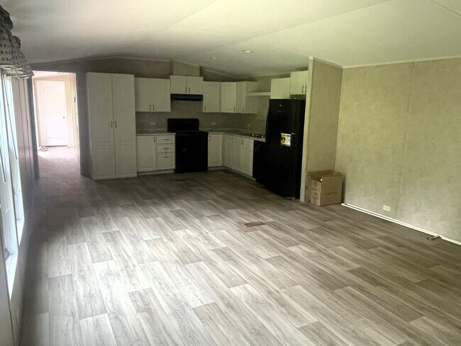 Foto del edificio - 82 Donna Ln