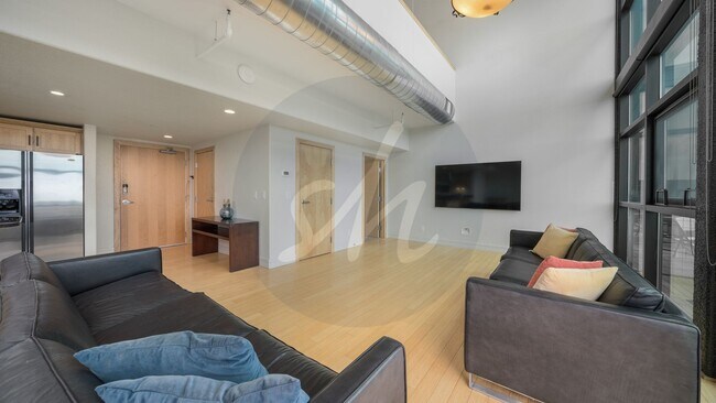 Foto del edificio - Citywalk Penthouse in Downtown Colorado Springs
