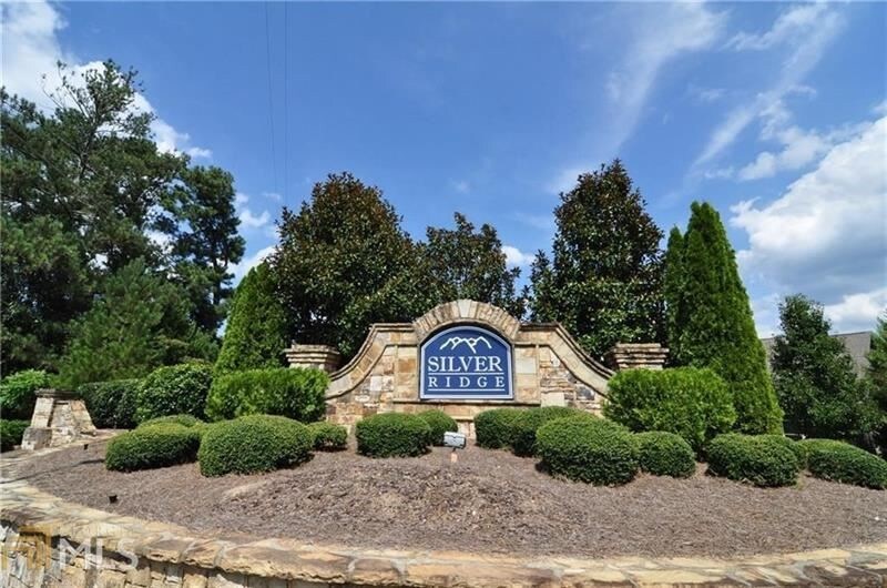 Building Photo - 707 Sand Ln SE