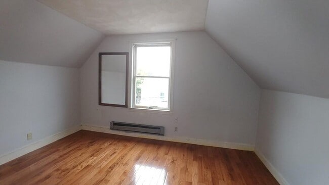 Building Photo - 41 Trull St