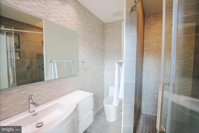 Foto del edificio - 1634 Ridge Ave