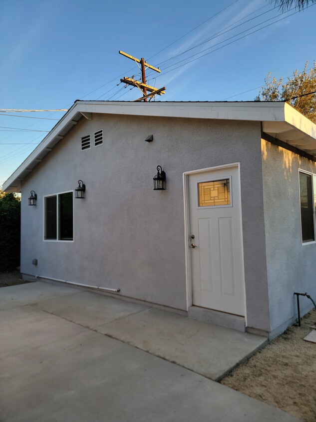 Foto principal - 15452 Romar St