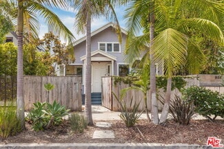 Building Photo - 532 Altair Pl