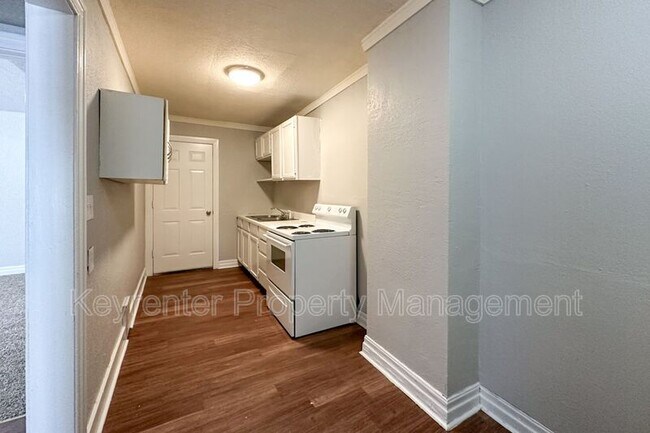 Foto del edificio - 817 East Dr