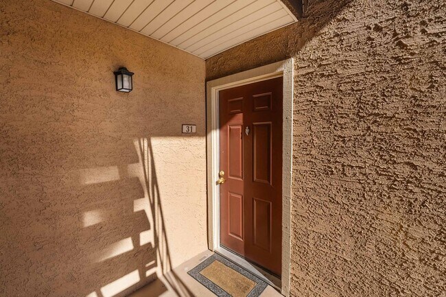 Building Photo - Charming Condo in Guard-Gated Community!