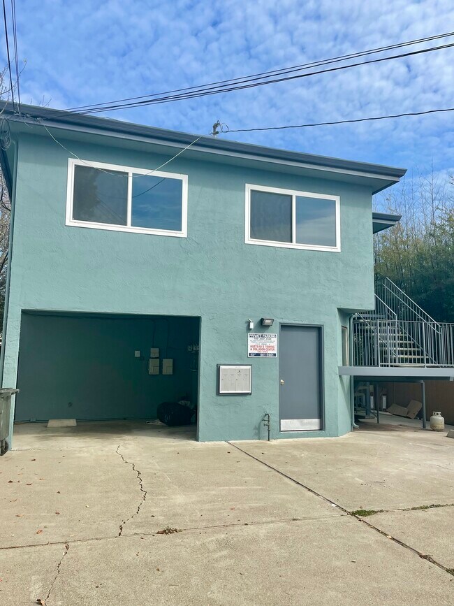 Building Photo - 2123 Spaulding Ave