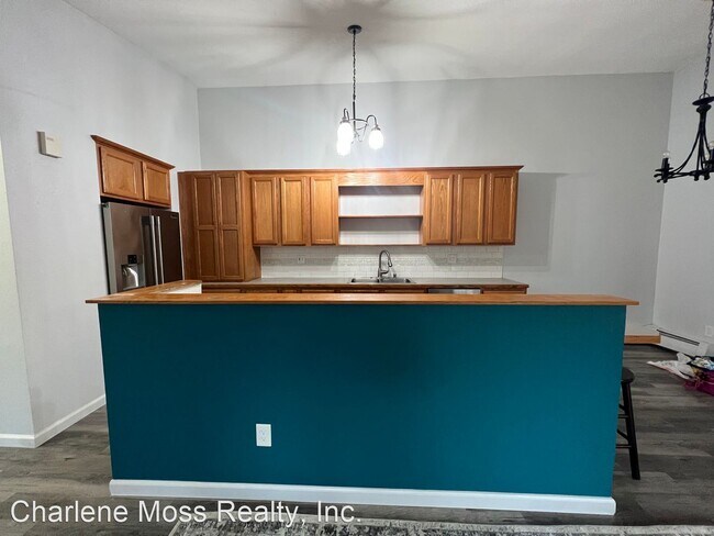 Building Photo - 2 br, 1 bath House - 3481 E 20th Avenue